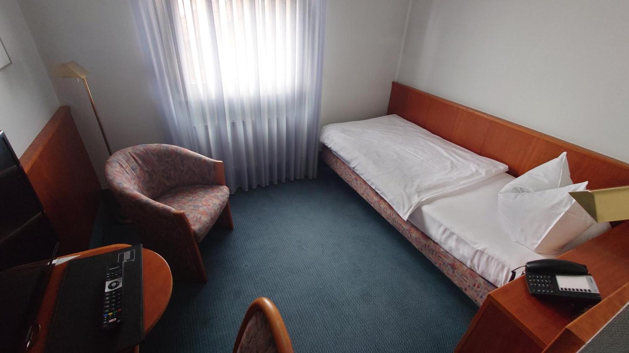 Hotel Loewen-Seckenheim Μάνχαιμ Εξωτερικό φωτογραφία