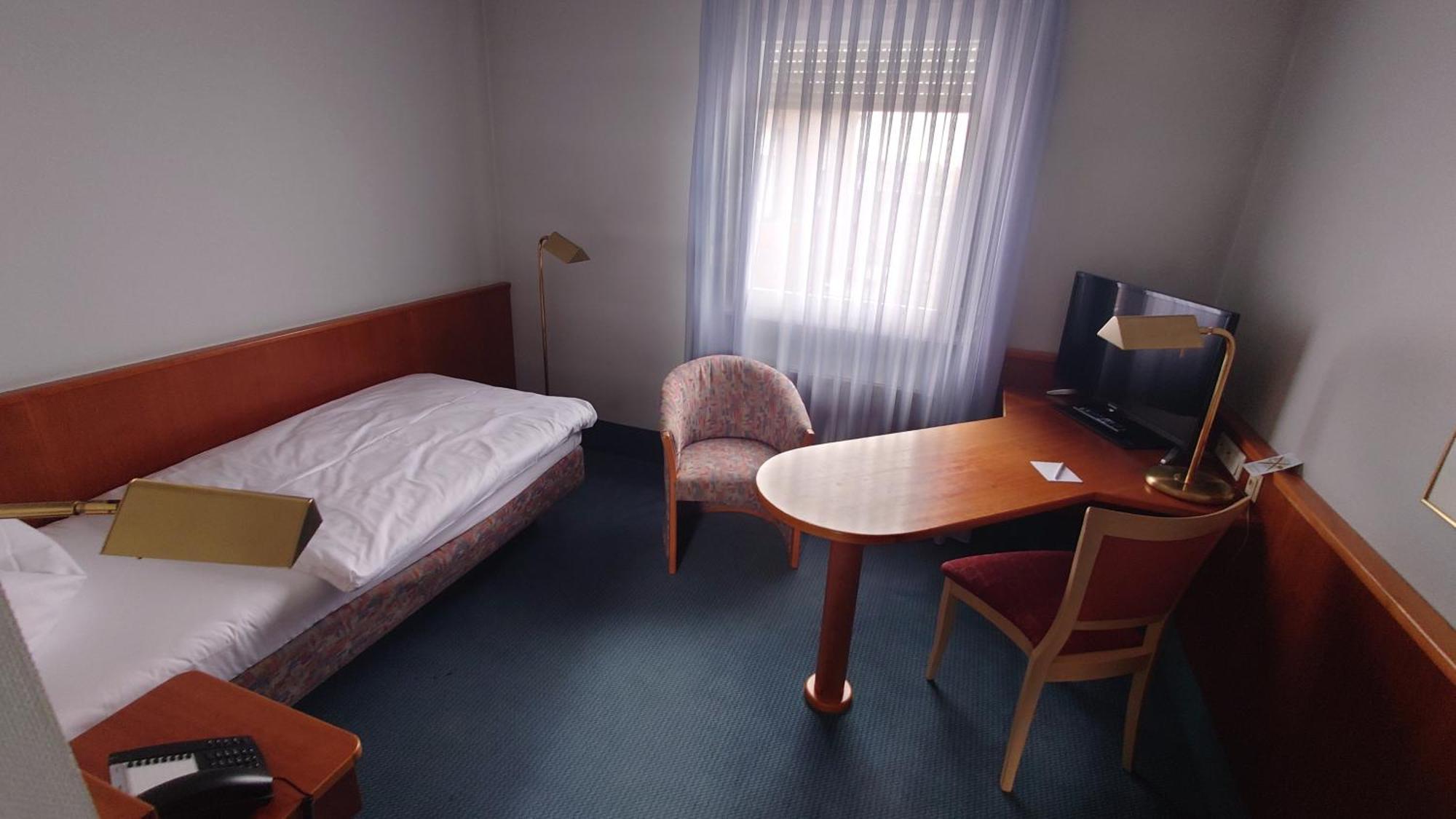 Hotel Loewen-Seckenheim Μάνχαιμ Εξωτερικό φωτογραφία